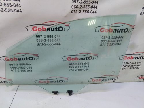 Скло перед лівої дверки 80301-3NF0A NISSAN LEAF