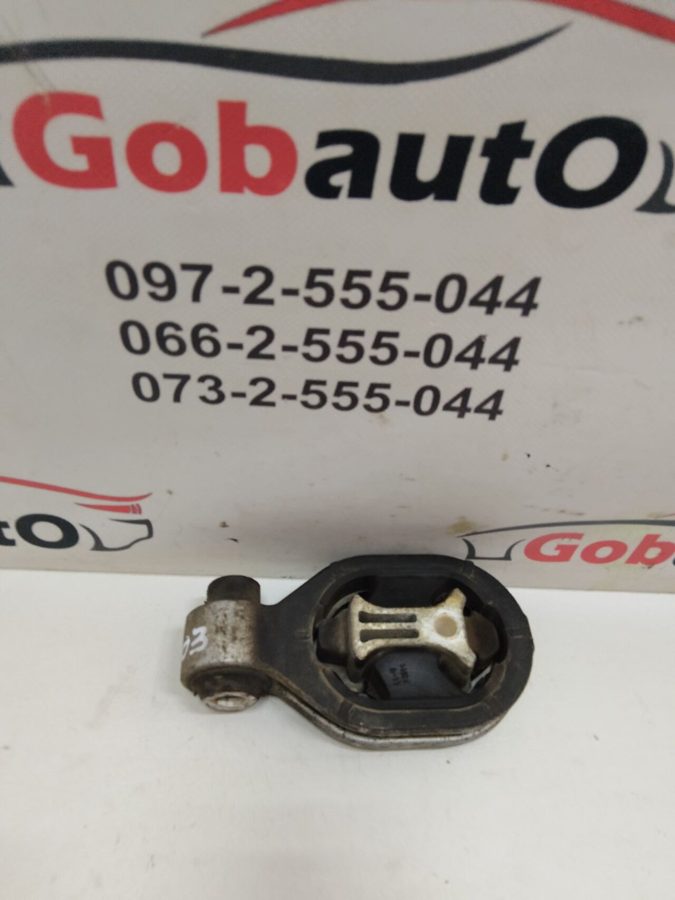Подушка двигуна нижня NISSAN JUKE