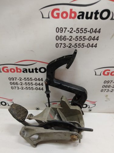 Педаль зчеплення MERCEDES A180 MERCEDES-BENZ A180 W176