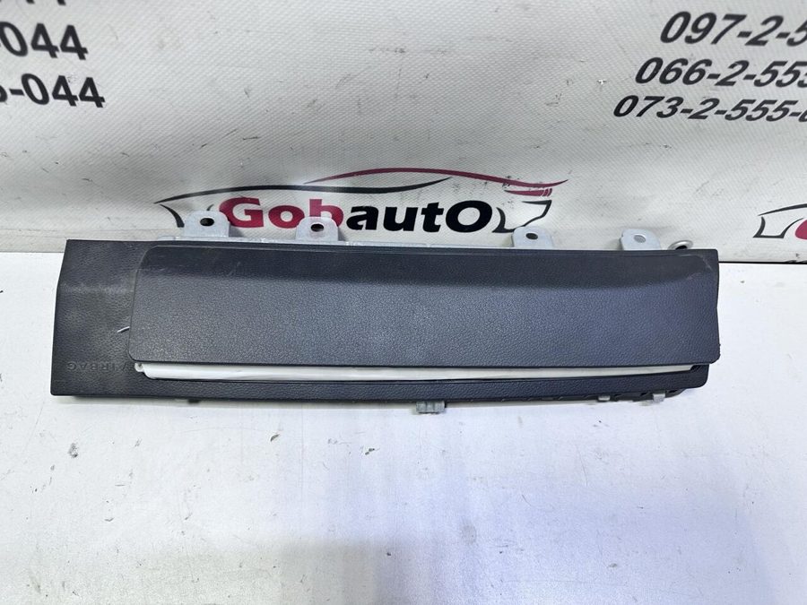 Подушка безпеки колінна (вистрілена, не розрізана) MERCEDES MERCEDES-BENZ A180 W176