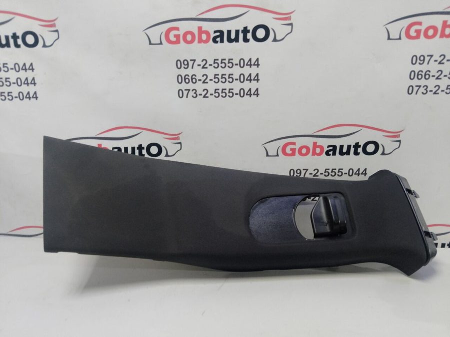 Накладка центральної стійки верхня права MERCEDES BENZ CLA 200B SP MERCEDES-BENZ CLA 200D SP
