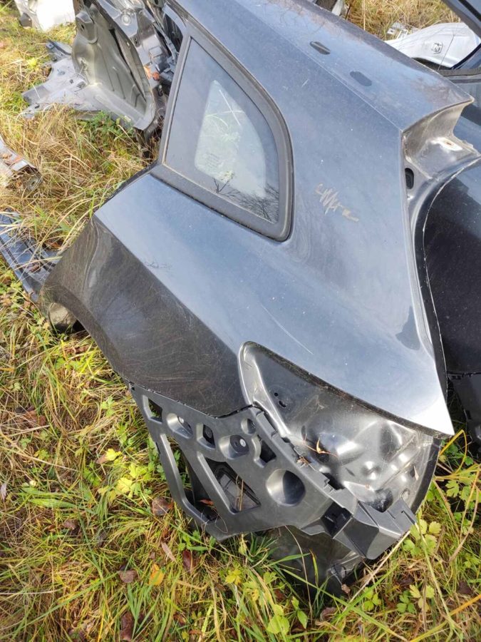 Четверть зад ліва RENAULT MEGANE III