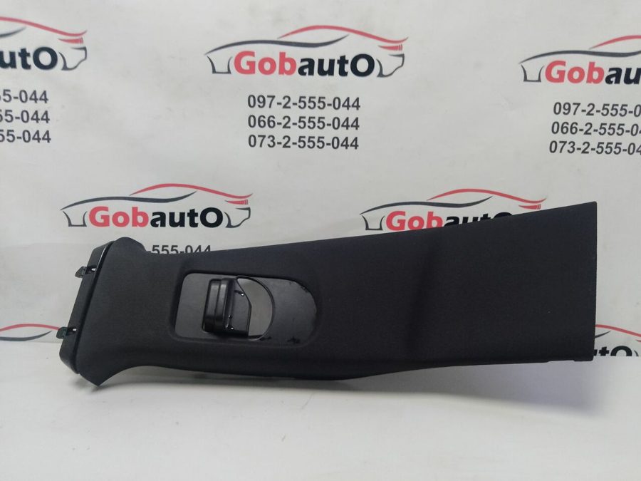 Накладка центральної стійки верхня ліва MERCEDES BENZ CLA 200B SP MERCEDES-BENZ CLA 200D SP
