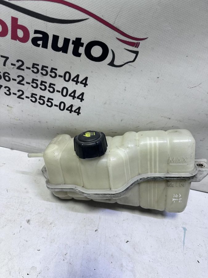 Бачок радіатора (розширювальний) 1.2 рестайл NISSAN JUKE