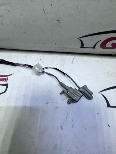 Фішка проводки підсвітки дверки NISSAN JUKE