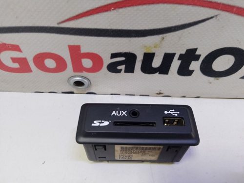 Роз`єм USB AUX рестайлінг RENAULT MEGANE III