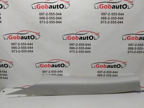 Накладка задньої стійки верхня права 1086269-01-L TESLA MODEL 3