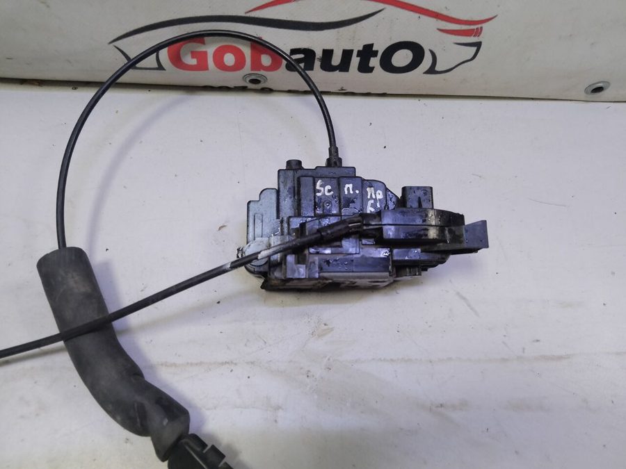 Замок дверки передньої правої 4 піни RENAULT SCENIC III