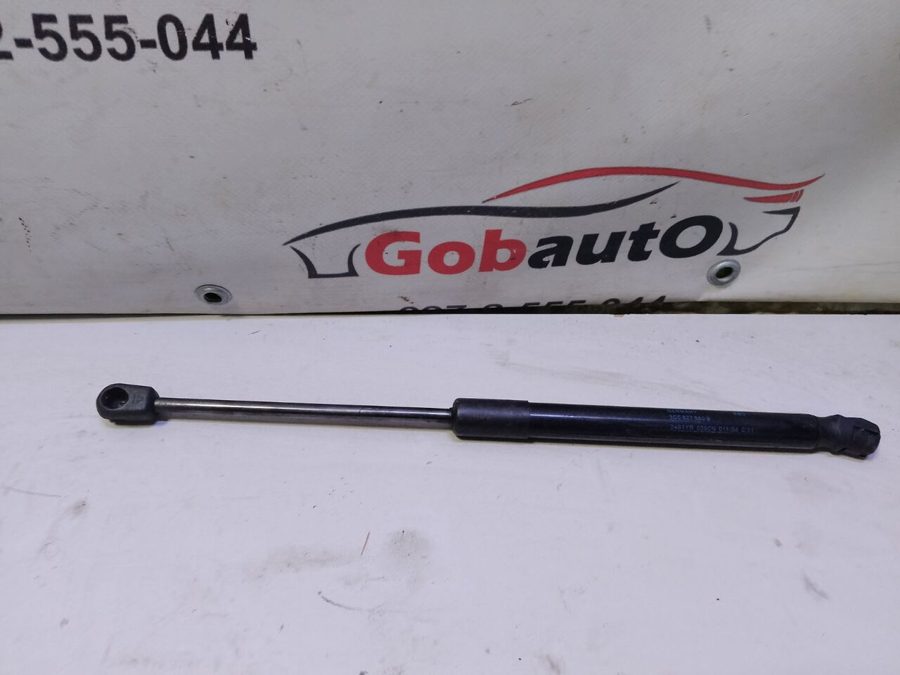 Амортизатор кришки багажника 3C5827550B VOLKSWAGEN PASSAT B6