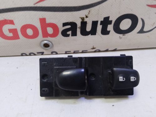 Кнопка склопідйомника ROGUE NISSAN X -TRAIL T32
