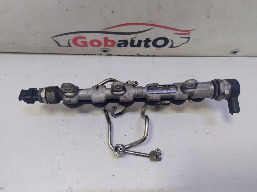 Рейка ( рампа ) паливна 2.0 dci NISSAN QASHQAI J10