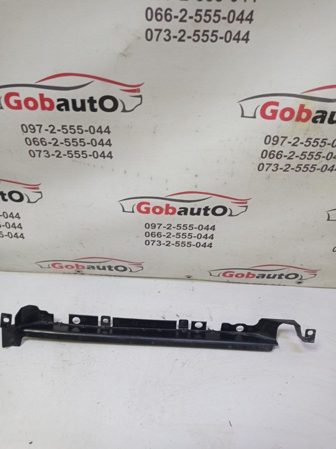Дефлектор радіатора верхній 1,6 дефект NISSAN QASHQAI J10