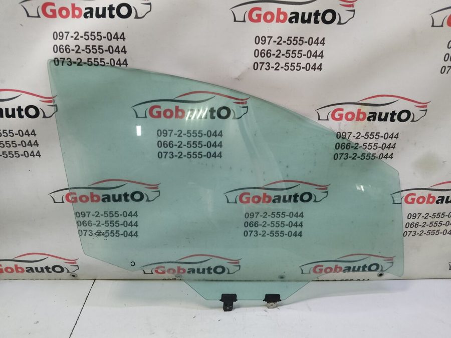 Скло перед права дверки 80300-3NF0A NISSAN LEAF