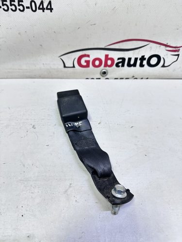 Фіксатор паска безпеки задній правий 88843BF13A NISSAN JUKE
