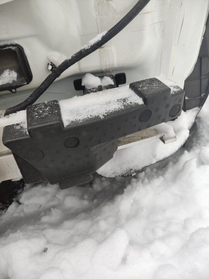 Наповнювач бампера зад правий NISSAN LEAF