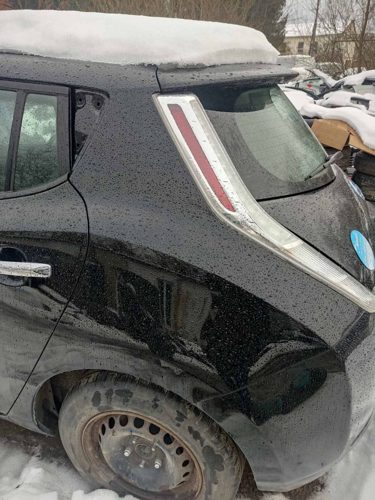 Четверть зад крило ліва color чорний NISSAN LEAF