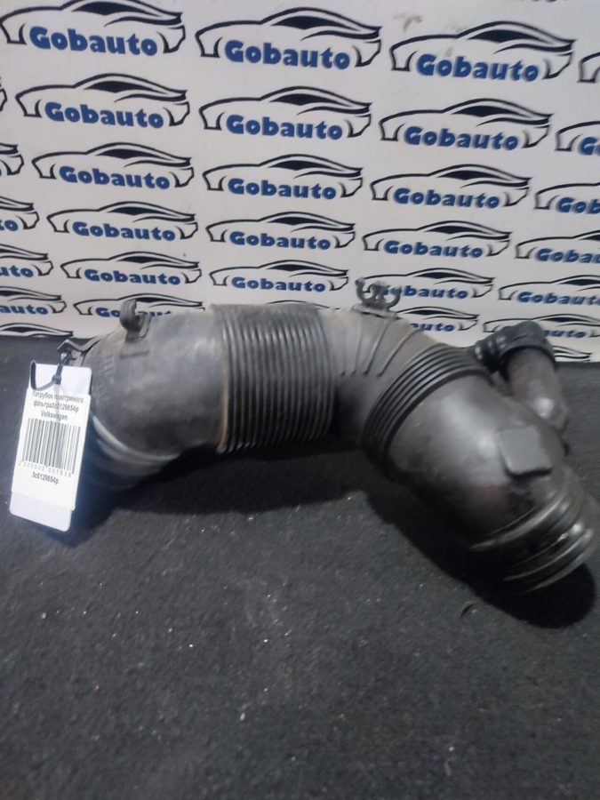 Патрубок повітряного фільтра 2.0 tdi 3c0129654p VOLKSWAGEN PASSAT B6