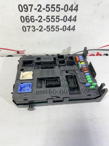 Блок запобіжників 981218858001 PEUGEOT 3008