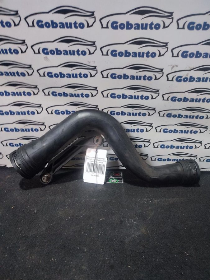 Патрубок інтеркулера 2.0TDI VOLKSWAGEN PASSAT B6
