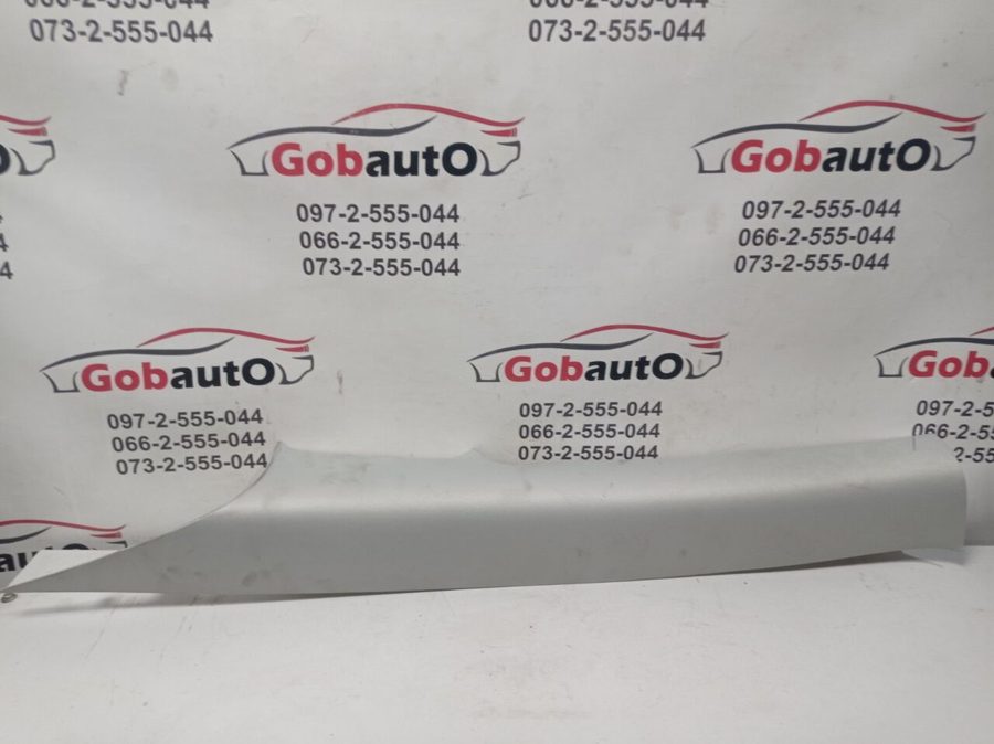 Накладка задньої стійки верхня права 1086269-01-R TESLA MODEL 3