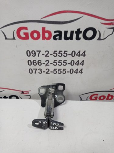 Петля завіса дверки перед ліва нижня A046571 TESLA MODEL 3
