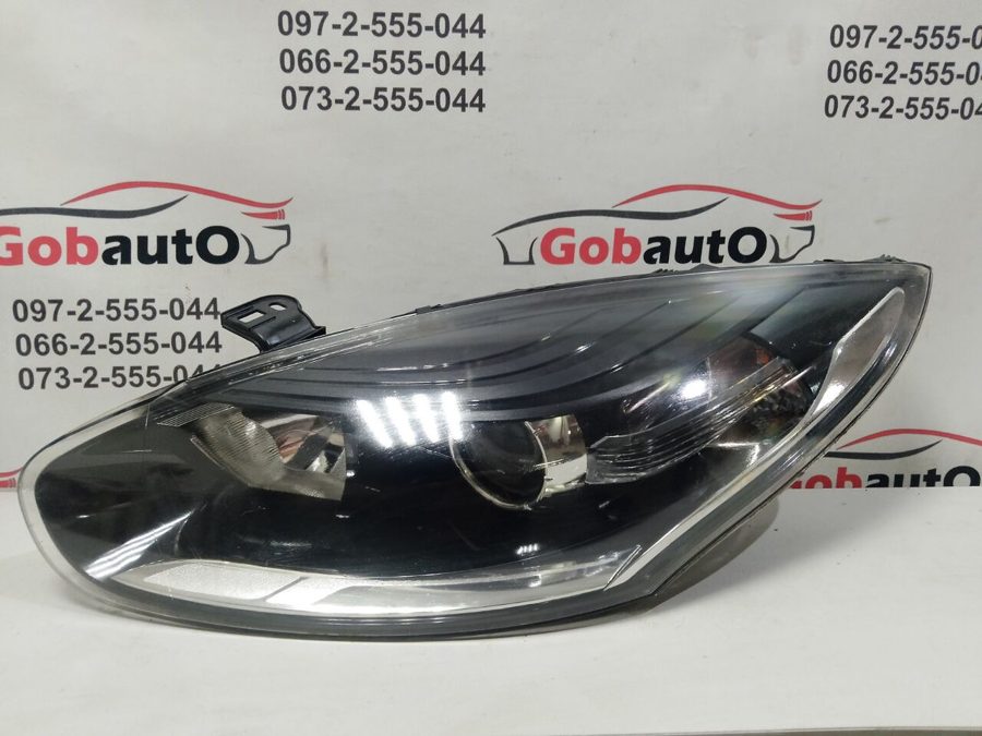 Фара перед права 2015 260602216R RENAULT MEGANE III