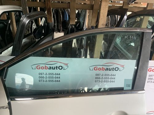 Скло дверей переднє праве М114 NISSAN QASHQAI J11