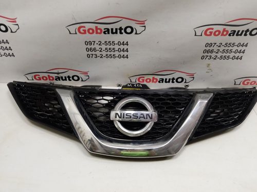 Решітка радіатора M114 без двох кріплень NISSAN QASHQAI J11