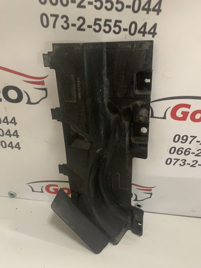 Защита днища права NISSAN QASHQAI J10
