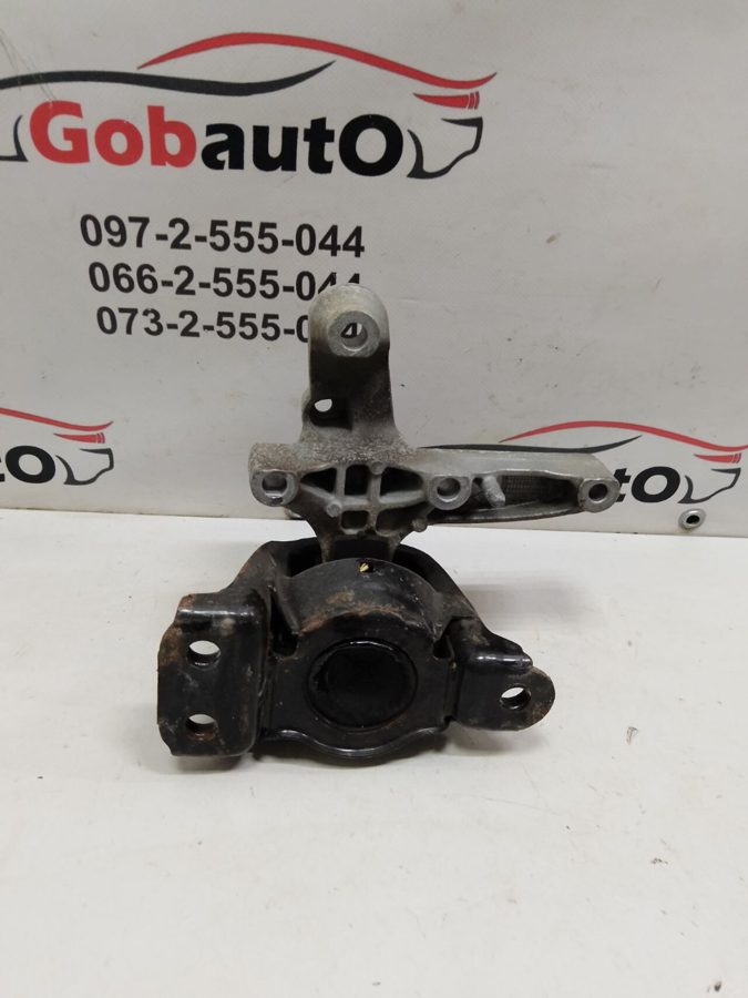 Подушка двигуна права 1.5 DCI М114 NISSAN QASHQAI J11
