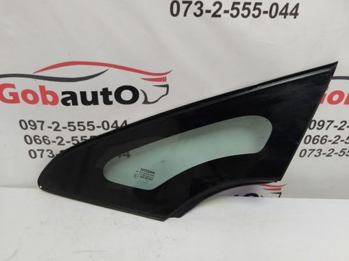 Скло бокове ліве в четверть 76821-3NF0A NISSAN LEAF