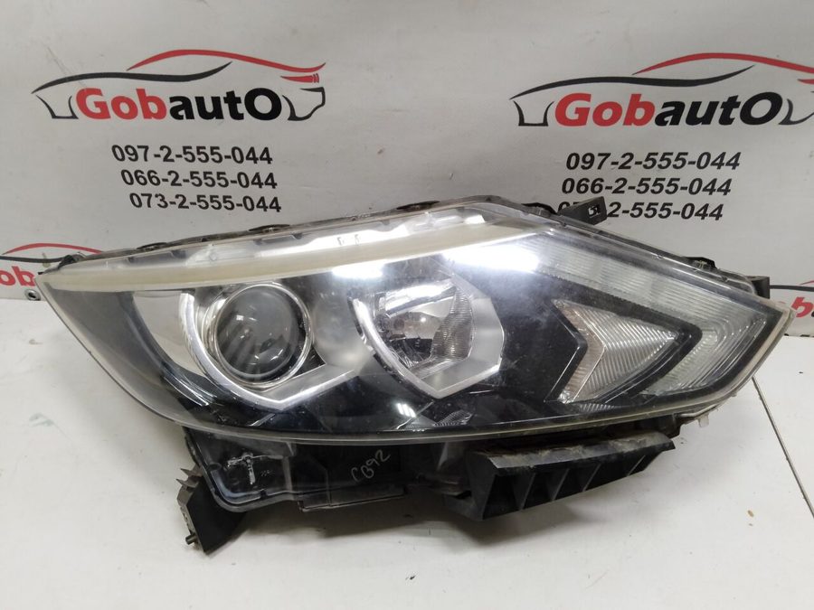 Фара передня права M114 NISSAN QASHQAI J11
