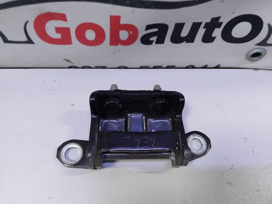 Петля дверей задня ліва верхня NISSAN QASHQAI J11