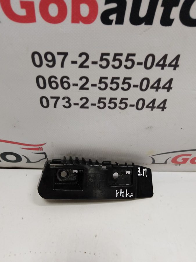 Кронштейн кріплення фари задньої правої 1083993-00-D TESLA MODEL 3