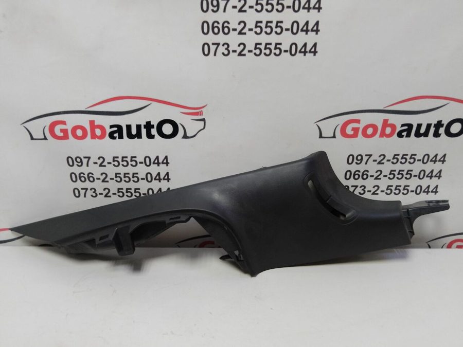 Накладка ремня безпеки задньої стійки нижньої правої 1086285-00-G TESLA MODEL 3