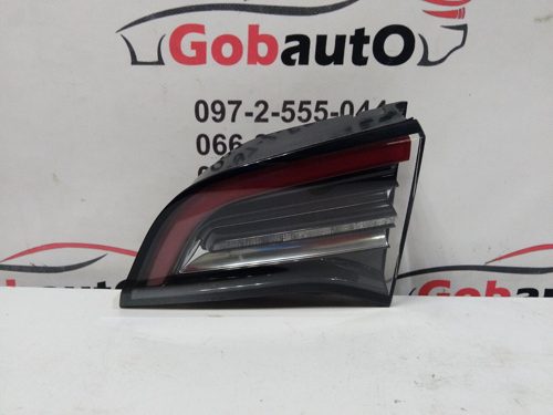 Ліхтар правий внутрішній в багажник 3 піни 1077402-96-G TESLA MODEL 3