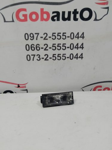 Фонар підсвітки номерного знаку 8200480127 RENAULT MEGANE III