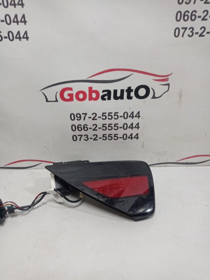 Лючок порта зарядки TESLA MODEL 3