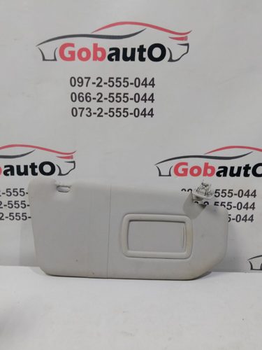 Козирок сонцезахисний правий 964009823R. RENAULT SCENIC III