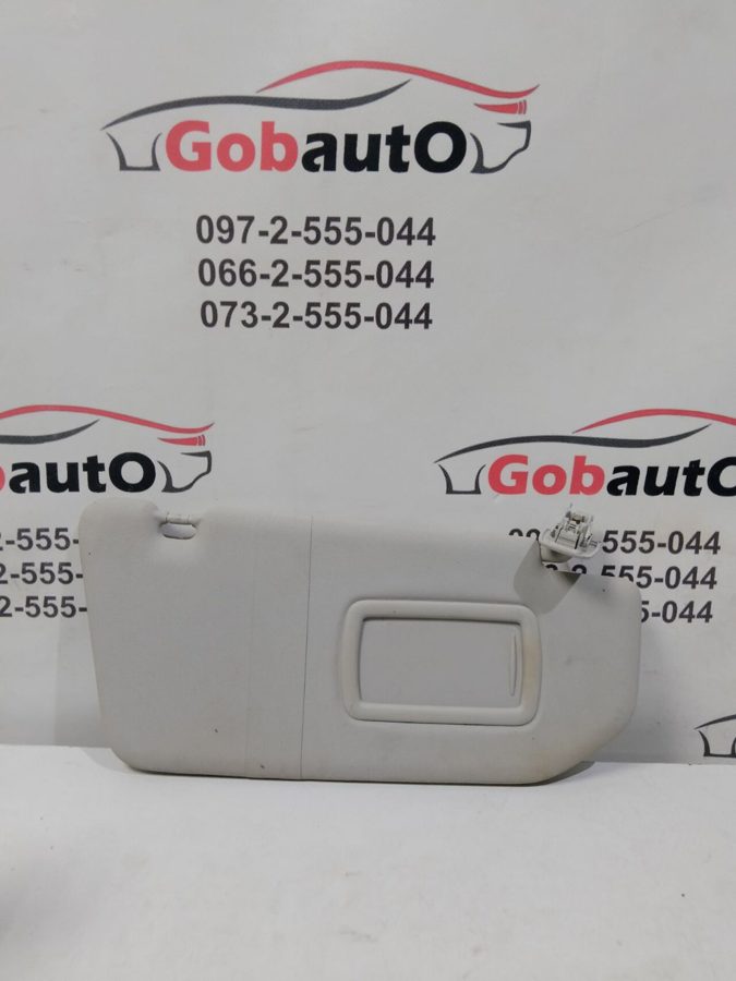 Козирок сонцезахисний правий 964009823R. RENAULT SCENIC III
