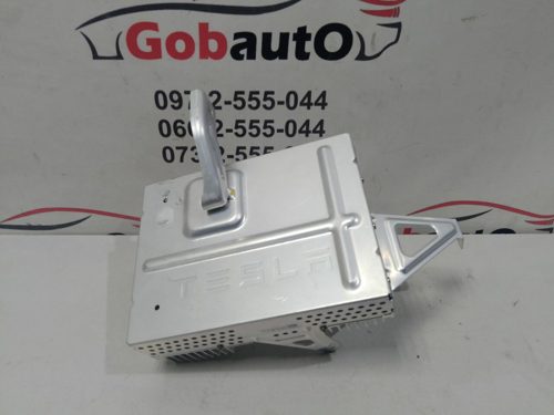 Підсилювач звуку аудіо системи 1079748-00-F TESLA MODEL 3