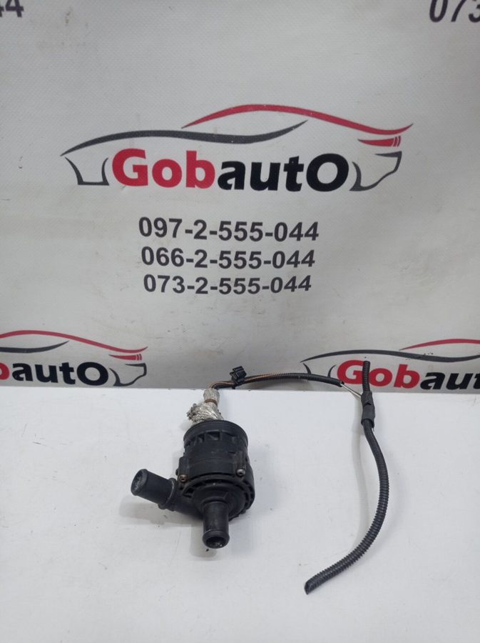 Помпа охолодження водяна RENAULT 925164GA0A NISSAN LEAF