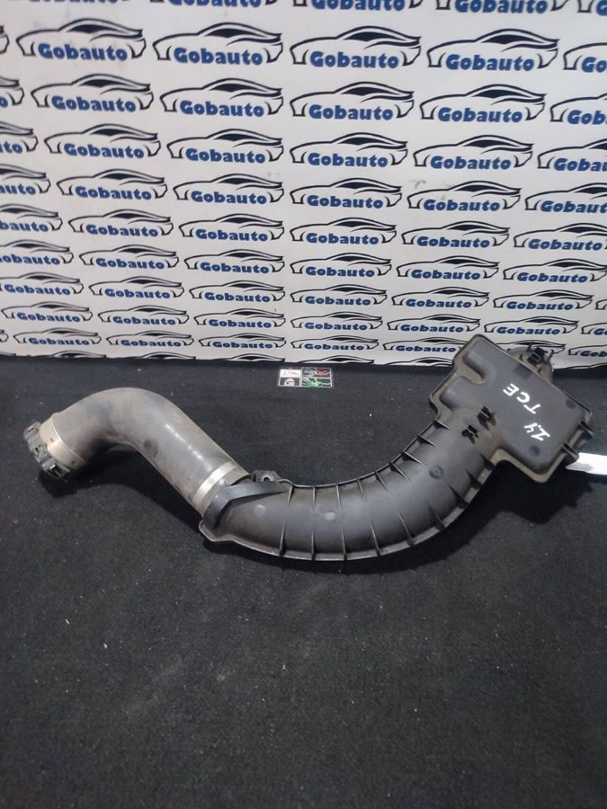 Патрубок інтеркулера 1.4 TCE Scenic III Grand IIІ 144600002R RENAULT MEGANE III