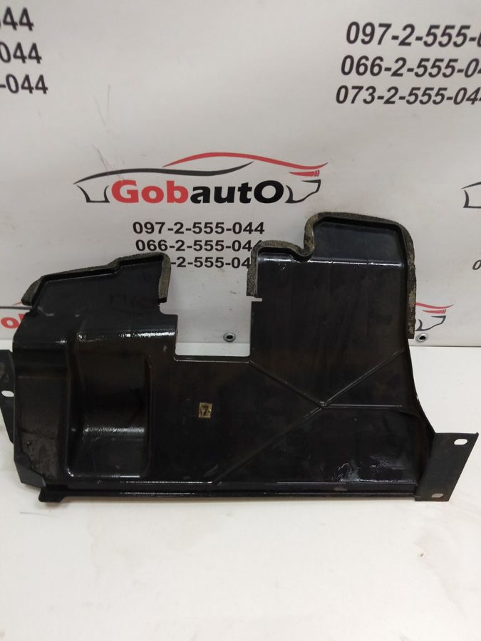 Дефлектор радіатора правий NISSAN QASHQAI J10