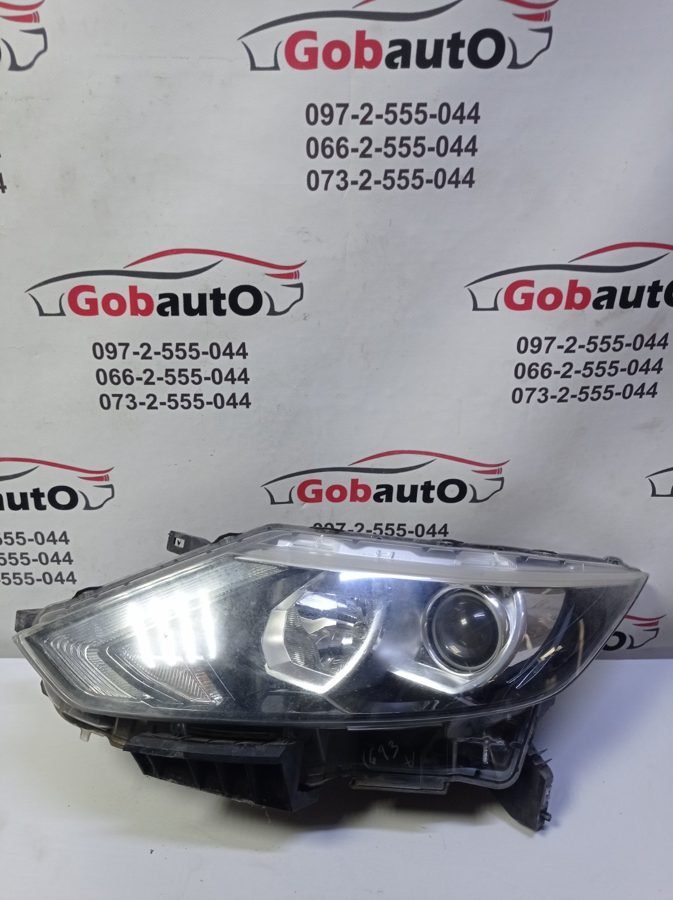 Фара перед ліва 2015 Nissan Qashqai J11