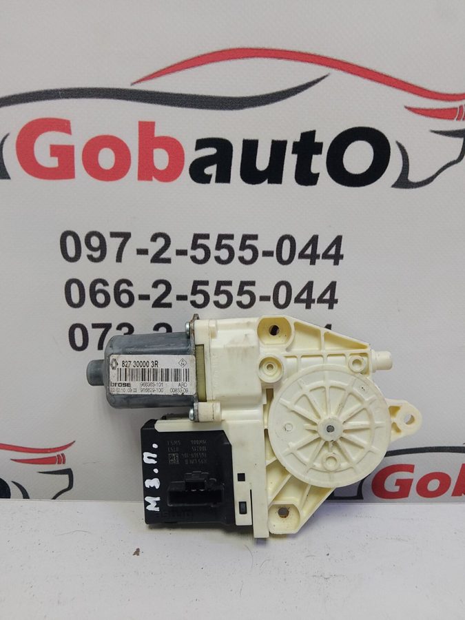 Моторчик склопідіймача зад правий 827306548R RENAULT MEGANE III