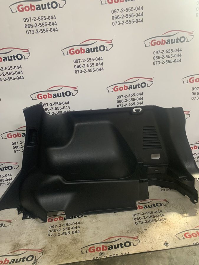 Обшивка багажника правий бік NISSAN QASHQAI+2